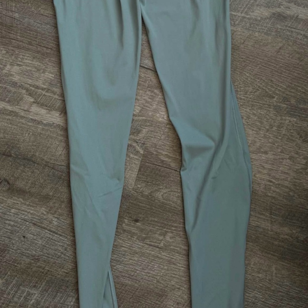 Lululemon Base Pace High Rise 28” - Picture 6 of 6